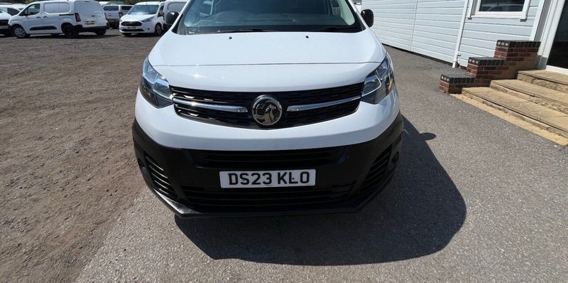 2023 Vauxhall Vivaro Panel Van — photo 2 of 12