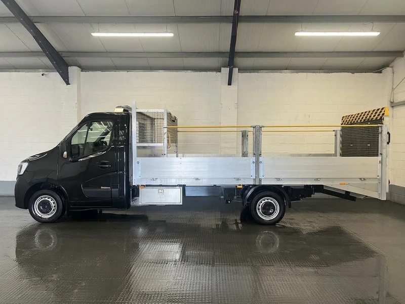 2024 Renault Master Dropside Van