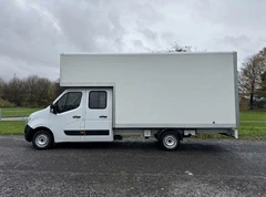 2021 Nissan Nv400 Luton Box Van — side view