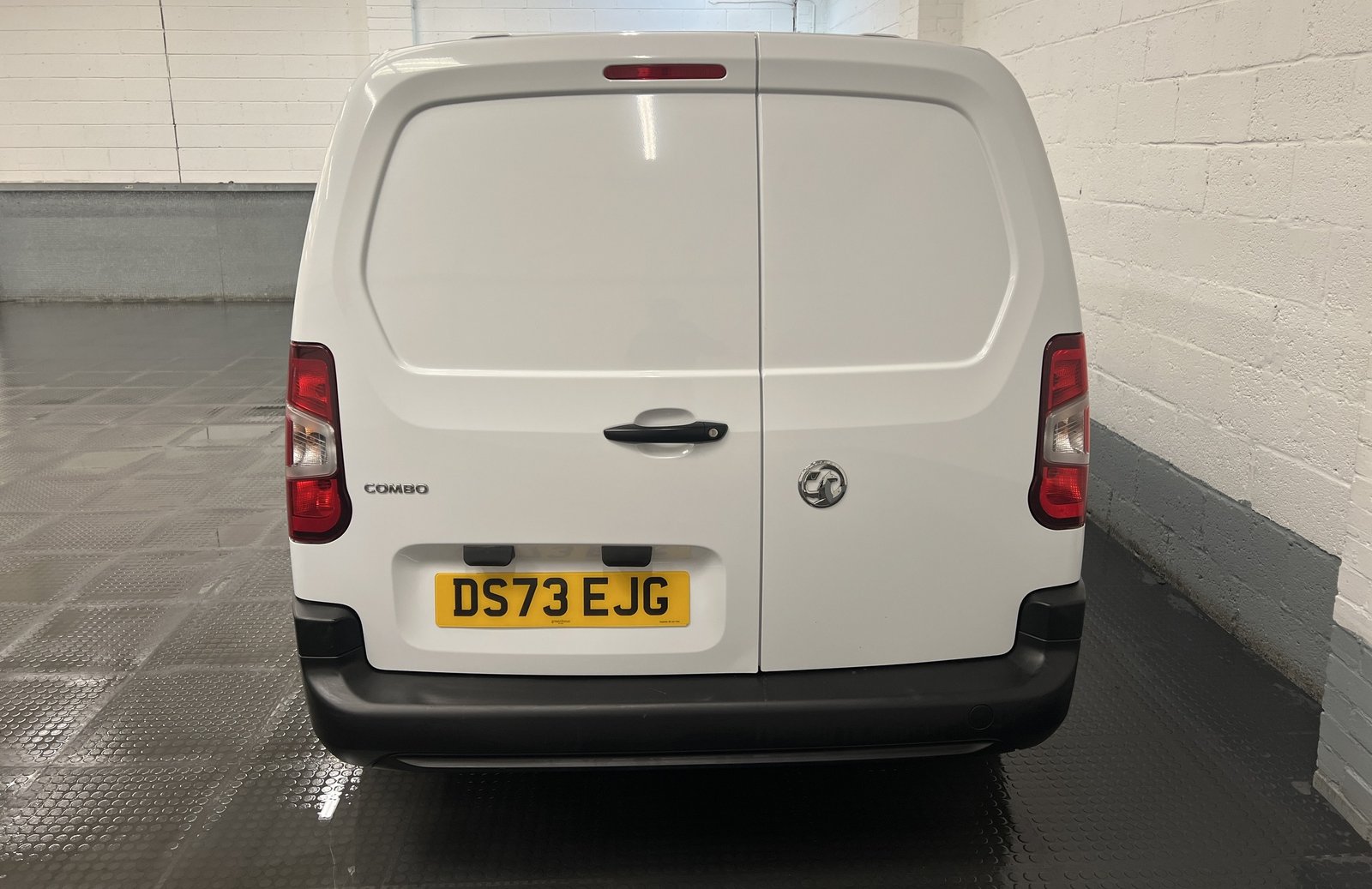 2023 Vauxhall Combo Panel Van — photo 1 of 1