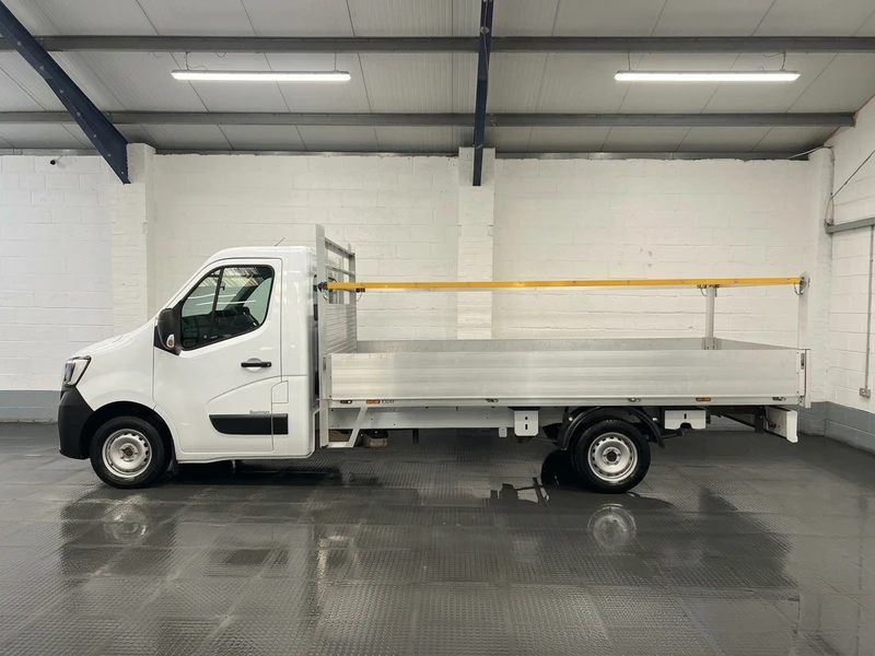 2023 Renault Master Dropside Van