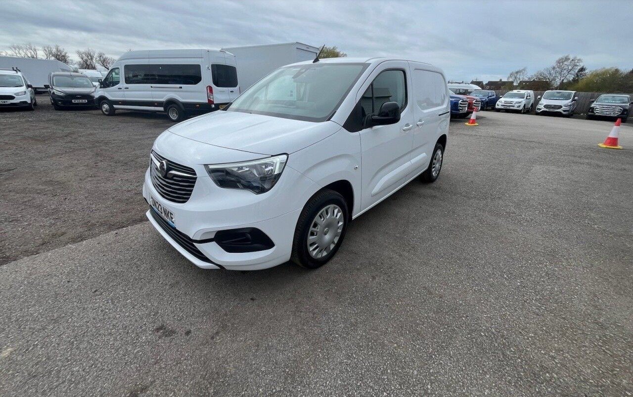 2023 Vauxhall Combo Panel Van — photo 2 of 16