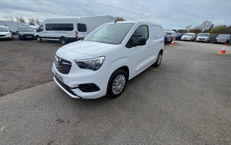 2023 Vauxhall Combo Panel Van — photo 2 of 16