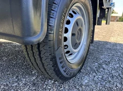 2022 Mercedes-Benz Sprinter CurtainSider Van — detail