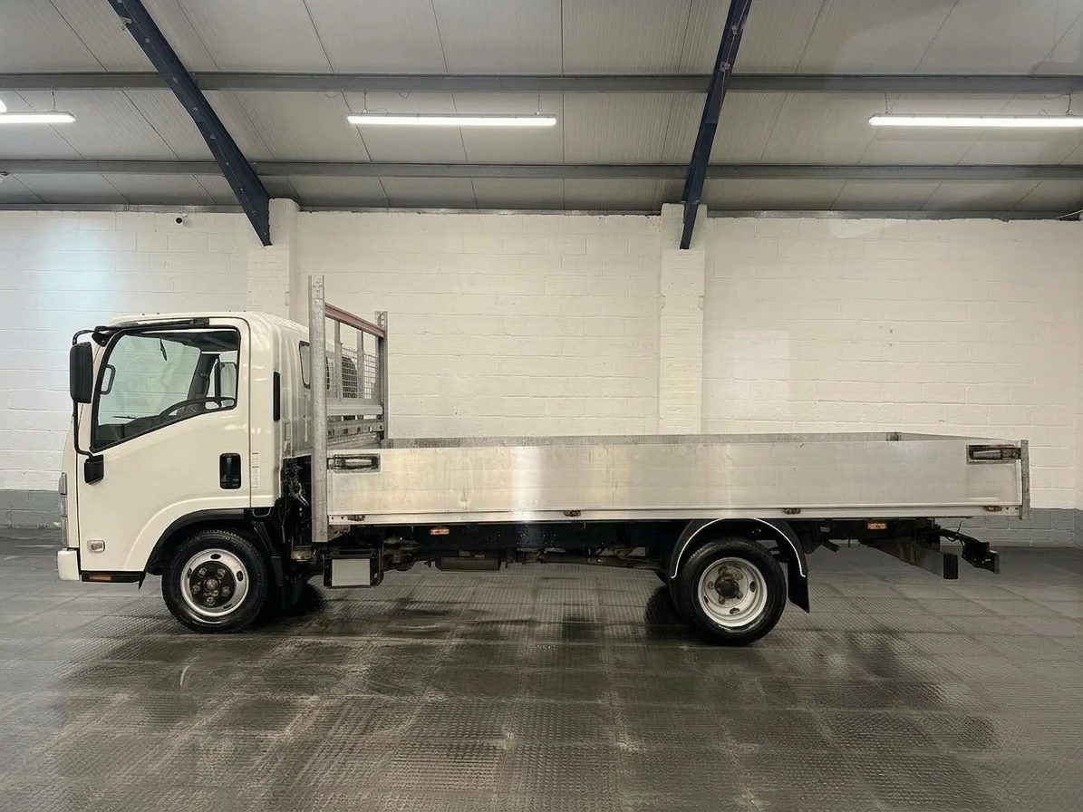 2023 Isuzu Grafter Dropside Van — side view