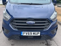 2020 Ford Transit Custom Panel Van — front view
