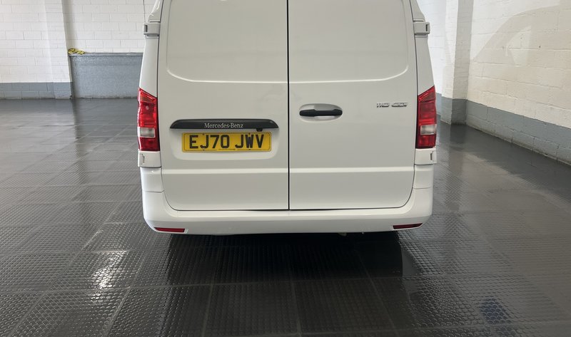 2020 Mercedes-Benz Vito Panel Van — photo 2 of 19