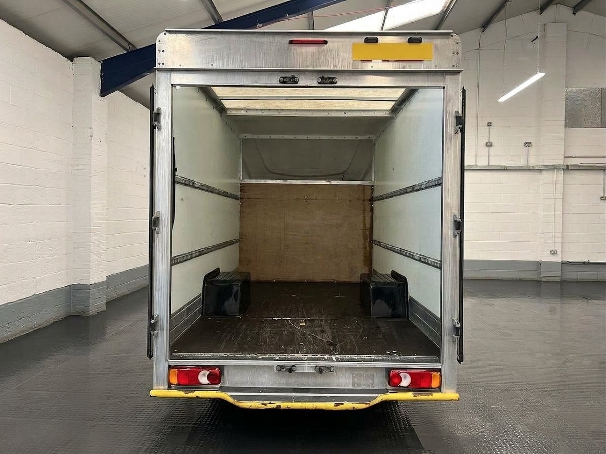 2022 Renault Trafic Luton Low Loader Van — rear view