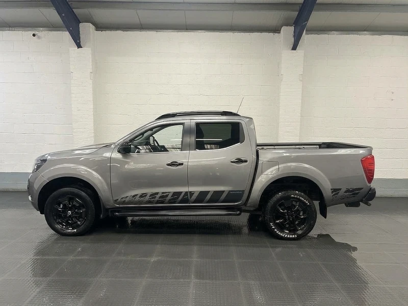 2021 Nissan Navara Double Cab PickUp Van