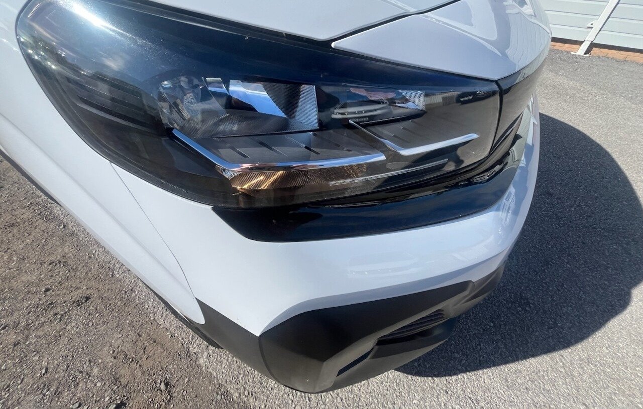 2024 Vauxhall Vivaro Panel Van — photo 1 of 2