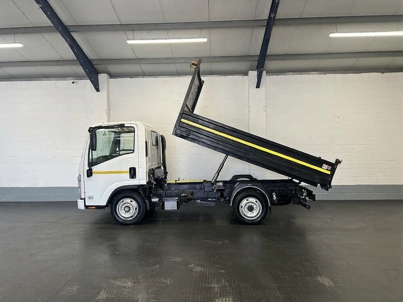 2023 Isuzu Grafter Tipper Van