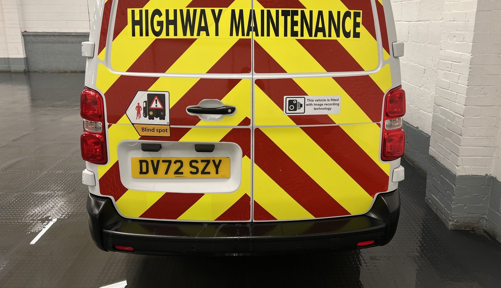 2022 Vauxhall Vivaro Panel Van — photo 1 of 19
