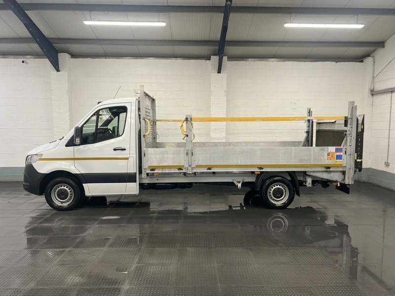 2023 Mercedes-Benz Sprinter Dropside Van