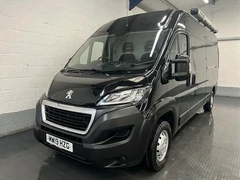 2019 Peugeot Boxer High Roof Panel Van — front three-quarter view