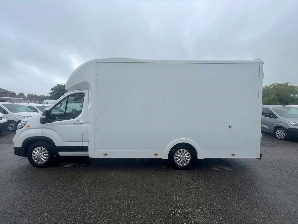 2024 Maxus eDeliver 9 Luton Low Loader Van