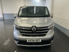 2024 Renault Trafic Panel Van — front view