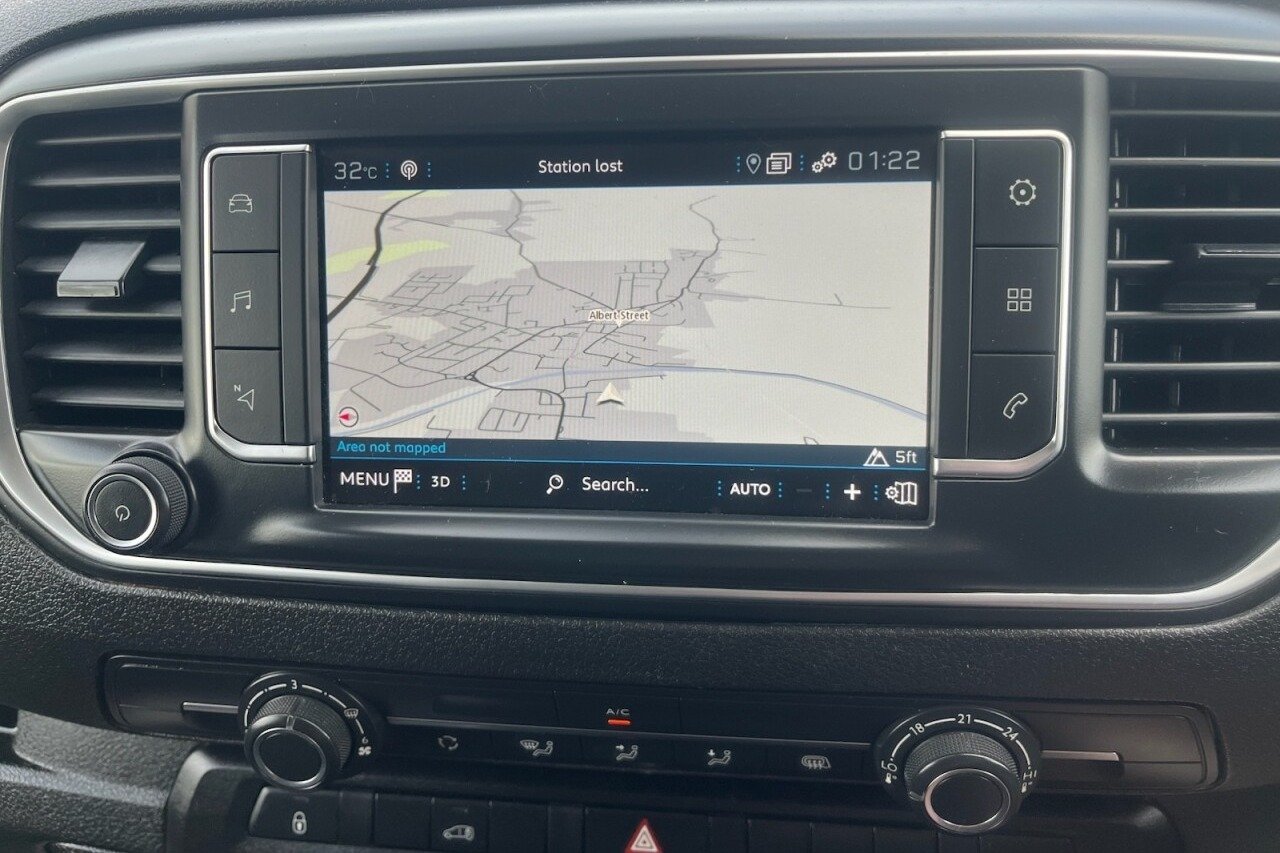 2023 Peugeot Expert Panel Van — photo 11 of 11