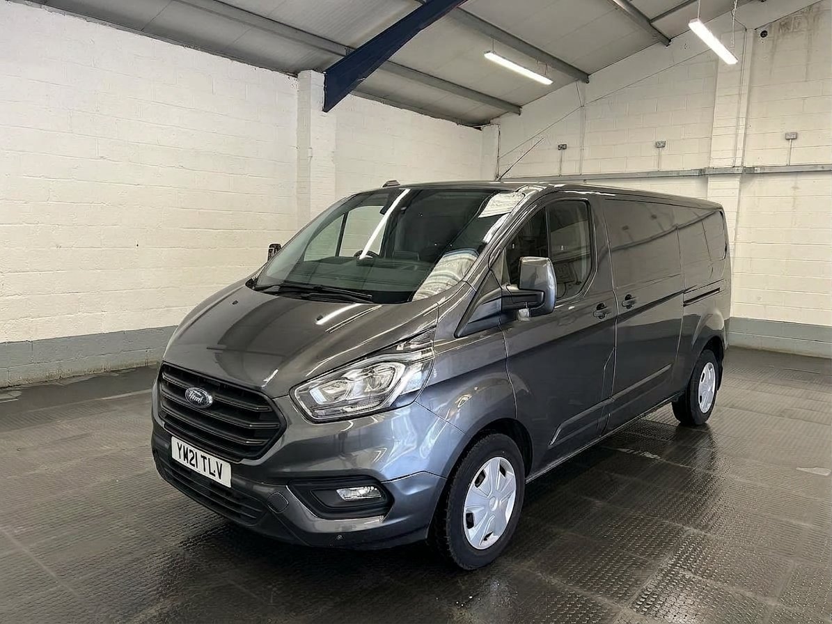 2021 Ford Transit Custom Panel Van — front three-quarter view