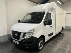 2018 Nissan Nv400 Luton Low Loader Van — front three-quarter view