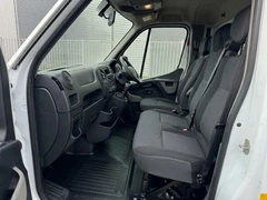 2018 Vauxhall Movano Dropside Van — cab interior