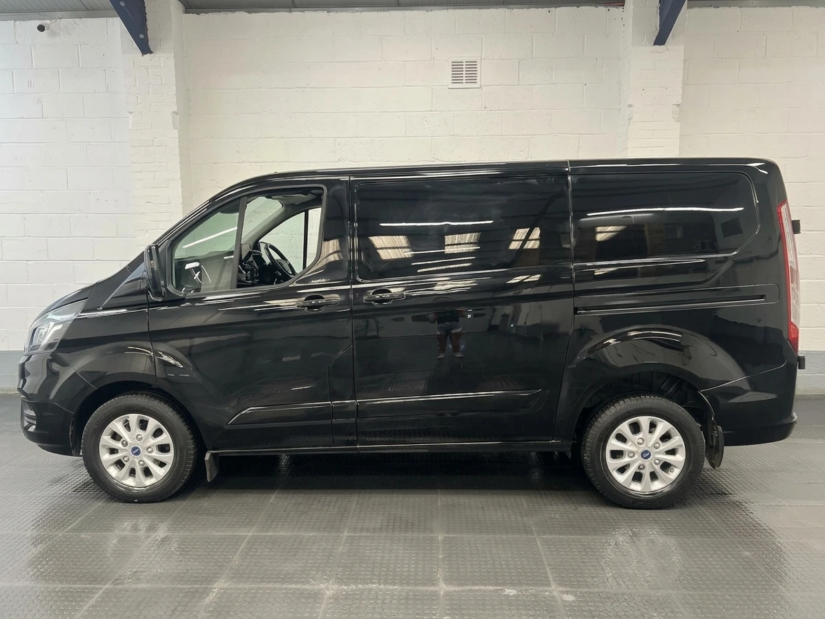 2021 Ford Transit Custom Panel Van — photo 1 of 44