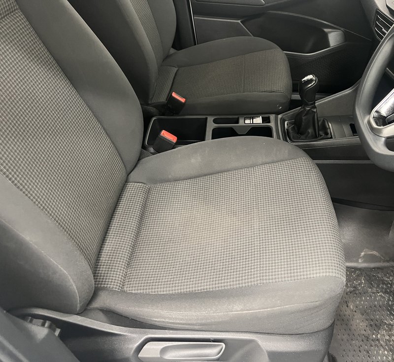 2021 Volkswagen Caddy Panel Van — photo 3 of 20