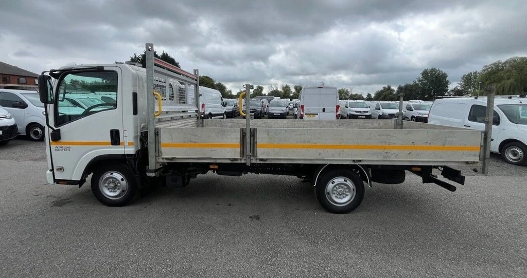 2023 Isuzu Grafter Dropside Van — side view
