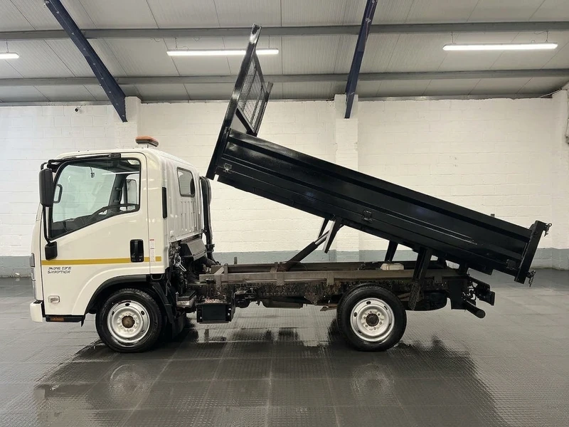 2023 Isuzu Grafter Tipper Van