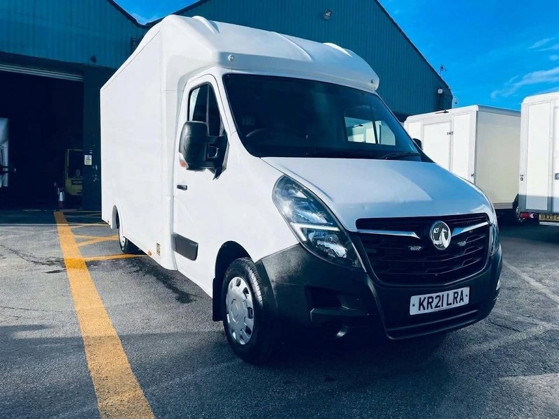 2021 Vauxhall Movano Luton Low Loader Van — front three-quarter view