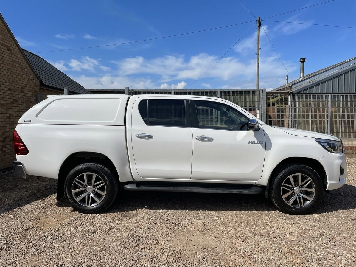2019 Toyota Hi-lux Double Cab PickUp Van — photo 1 of 105