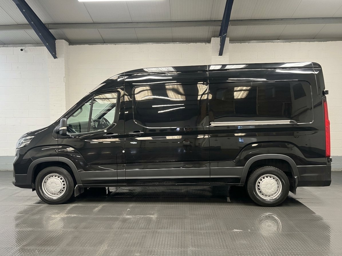 2023 Maxus Deliver 9 High Roof Panel Van — side view