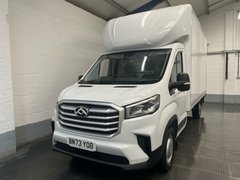 2024 Maxus Deliver 9 Luton Box Van — front three-quarter view