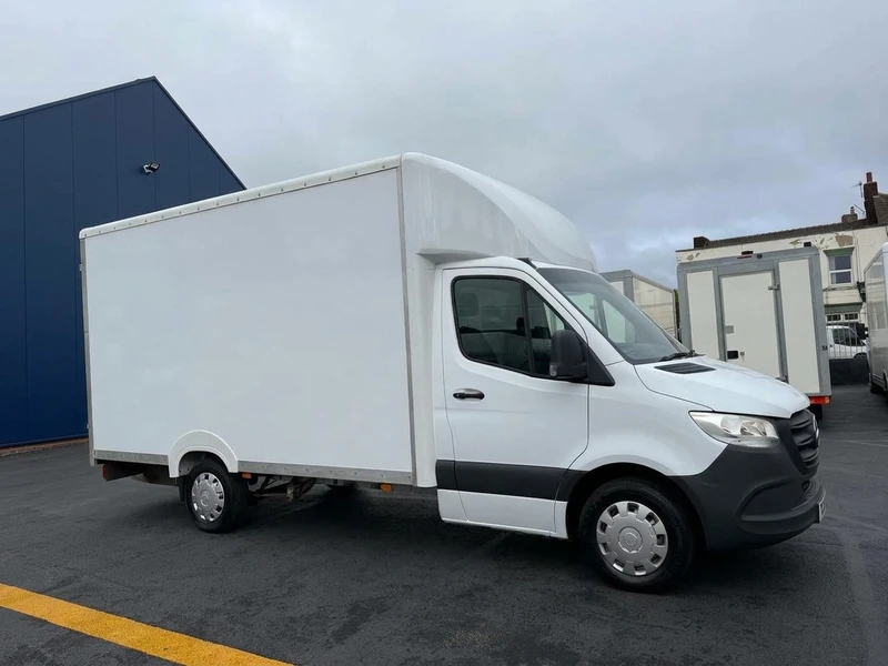 2021 Mercedes-Benz Sprinter Luton Low Loader Van