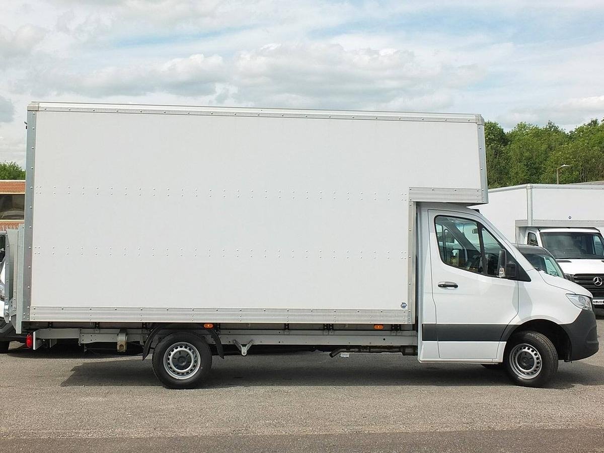 2023 Mercedes-Benz Sprinter Luton Box Van — side view