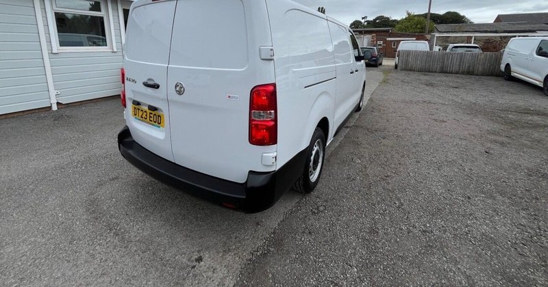 2023 Vauxhall Vivaro Panel Van — photo 3 of 14