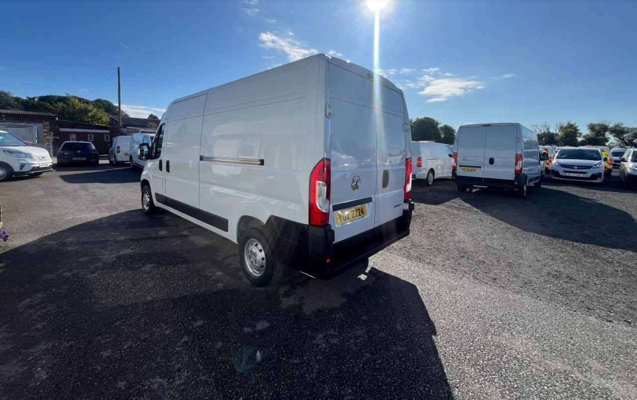 2022 Vauxhall Movano High Roof Panel Van — photo 2 of 11