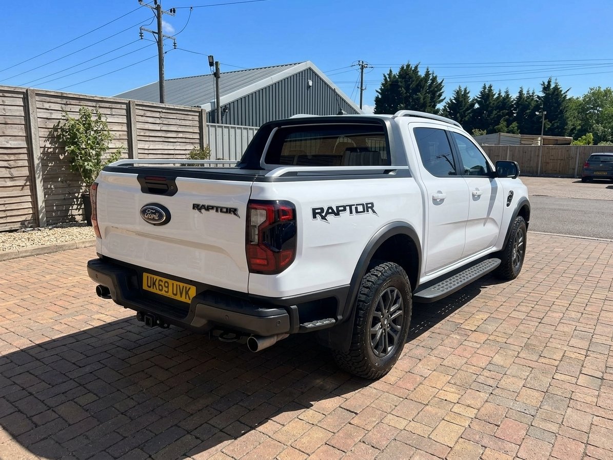 2023 Ford Ranger Double Cab PickUp Van — rear three-quarter view