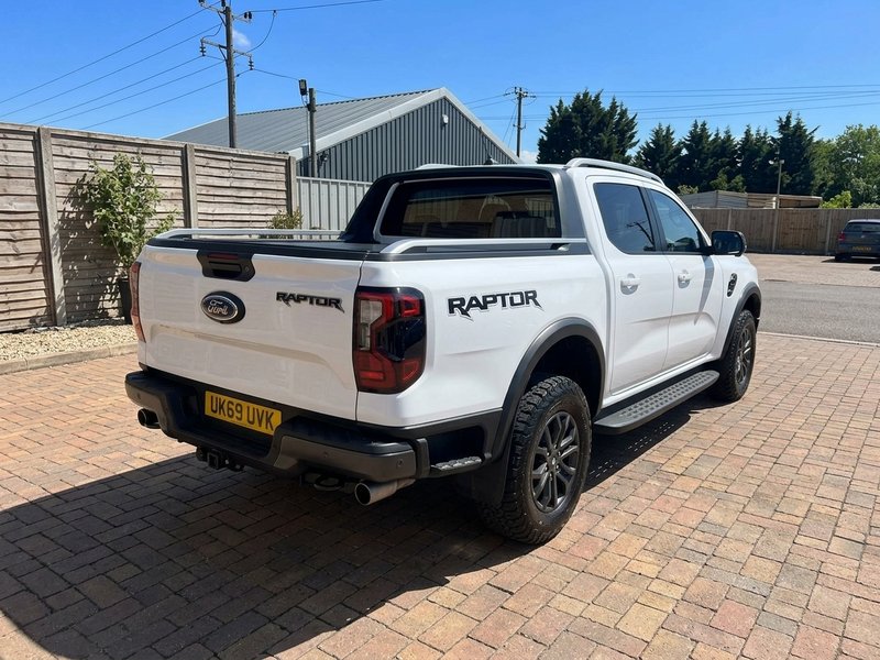 2023 Ford Ranger Double Cab PickUp Van — rear three-quarter view