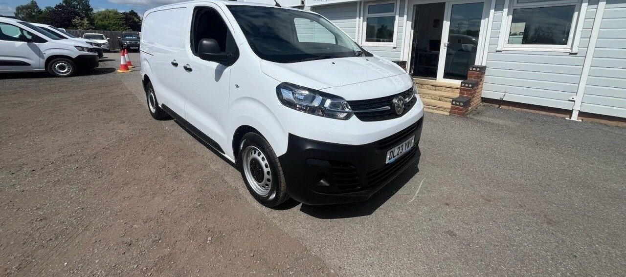 2023 Vauxhall Vivaro Panel Van — photo 2 of 12