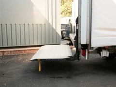 2023 Volkswagen Crafter CurtainSider Van — detail