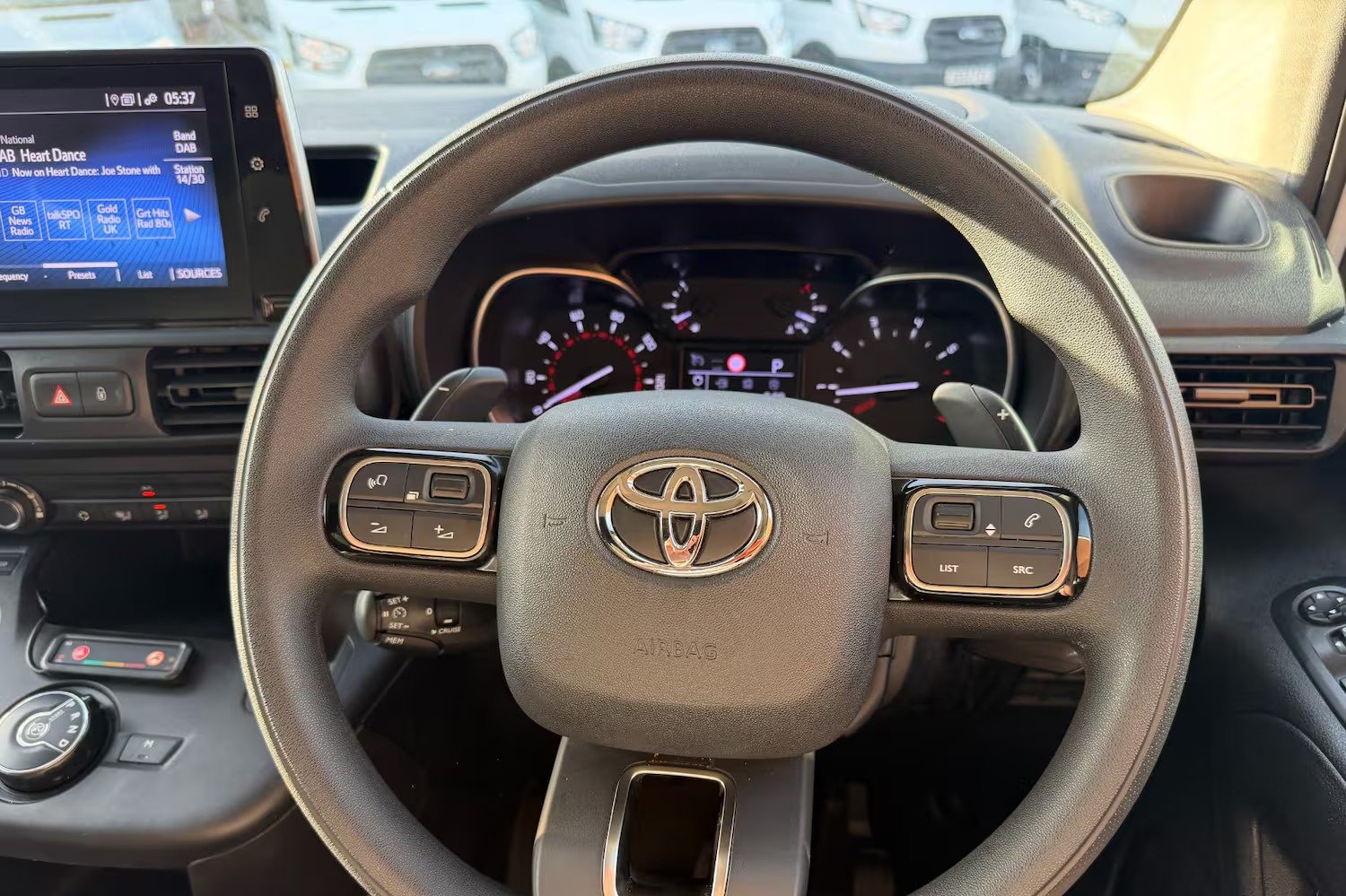 2023 Toyota Proace Panel Van — photo 14 of 14
