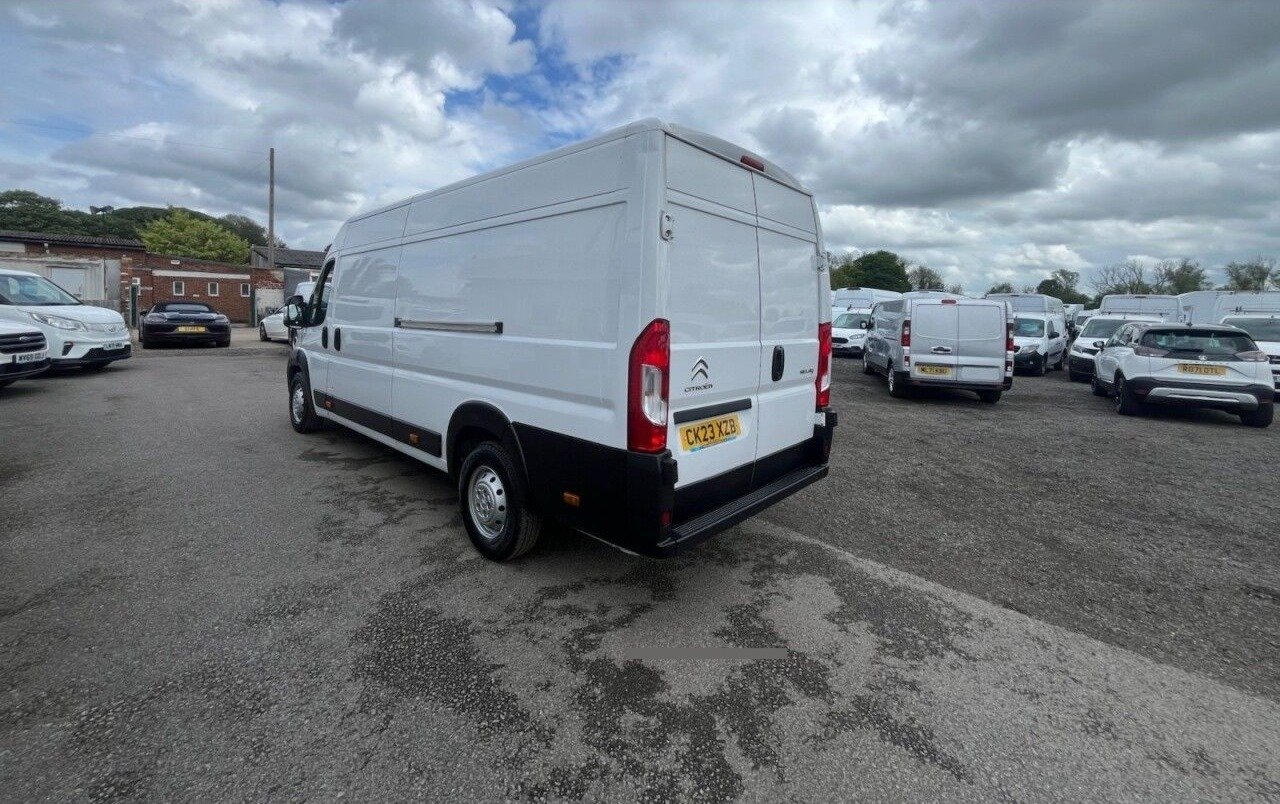 2023 Citroen Relay High Roof Panel Van — photo 2 of 21