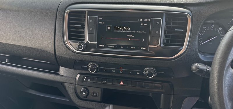 2023 Vauxhall Vivaro Panel Van — photo 3 of 9