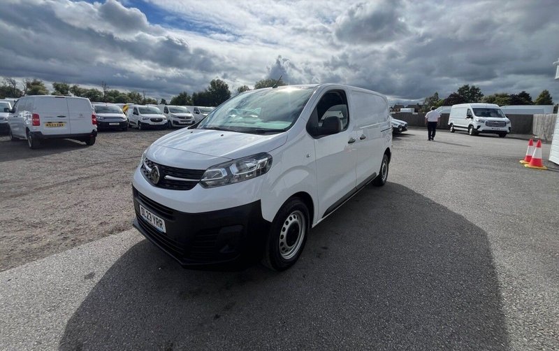 2023 Vauxhall Vivaro Panel Van — photo 2 of 10