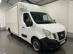 2018 Nissan Nv400 Luton Low Loader Van — front three-quarter view