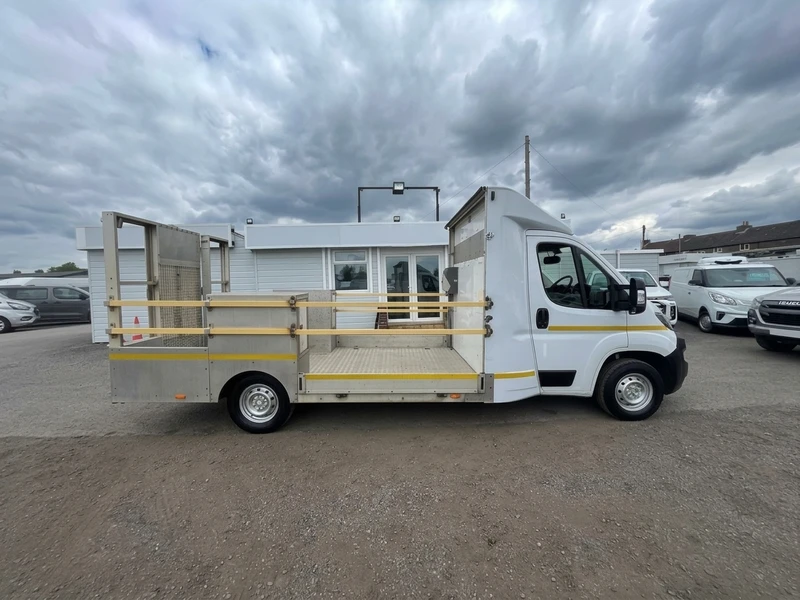 2022 Peugeot Boxer Dropside Van