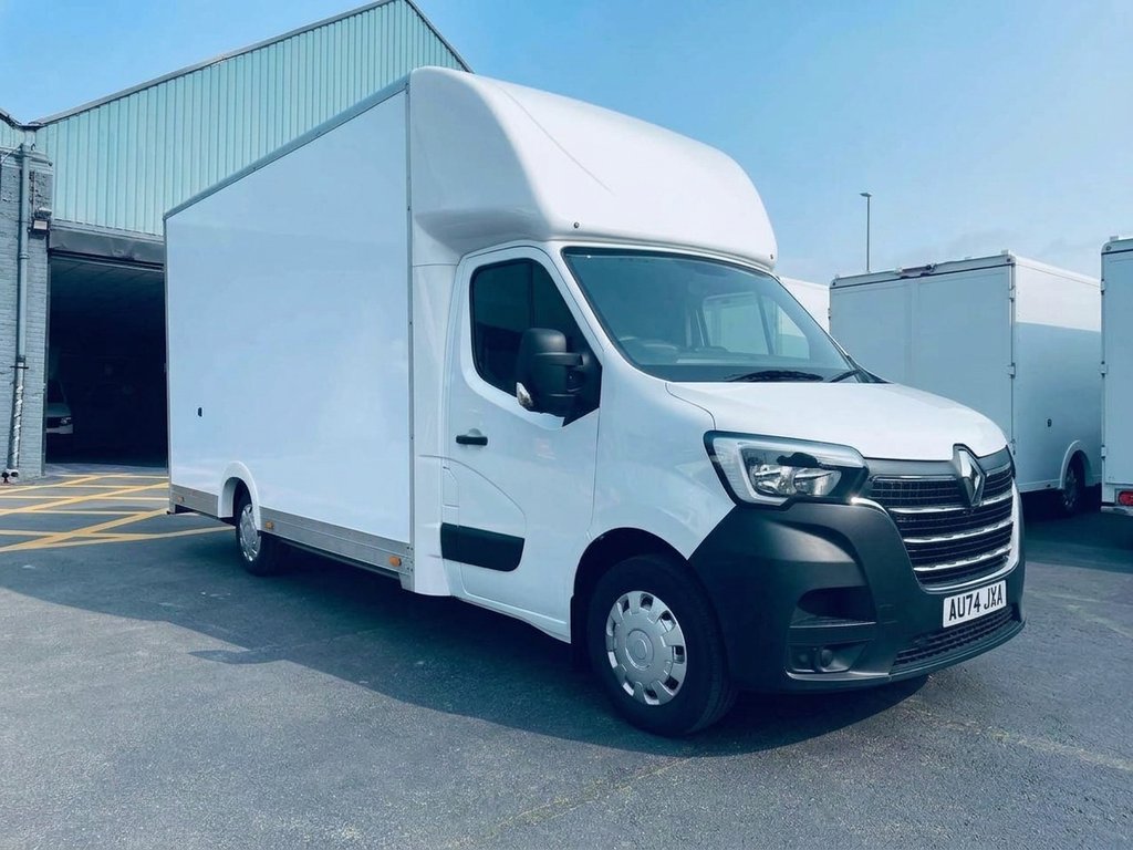 2021 Renault Master Luton Low Loader Van