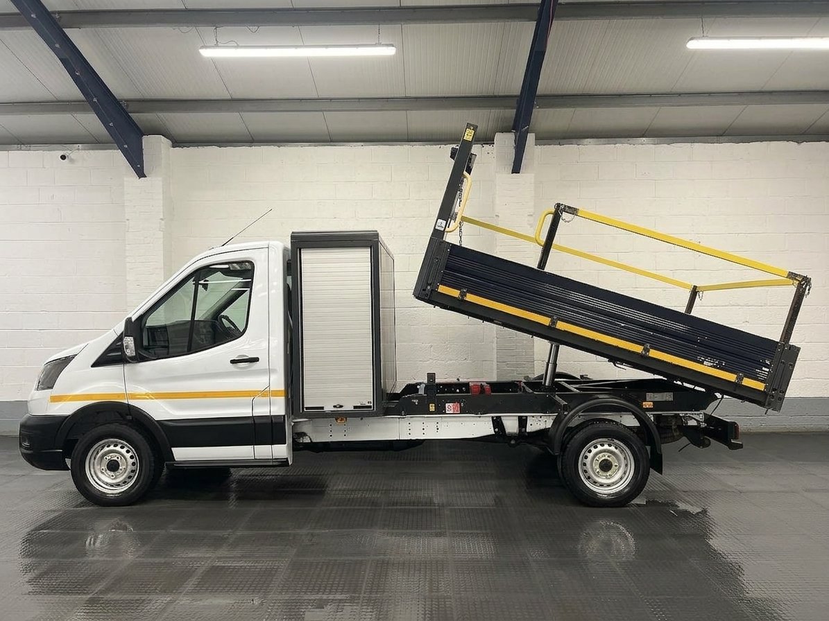 2023 Ford Transit Tipper Van — side view