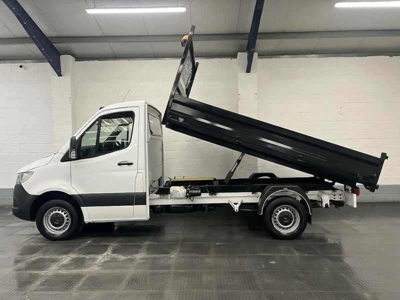 2021 Mercedes-Benz Sprinter Tipper Van