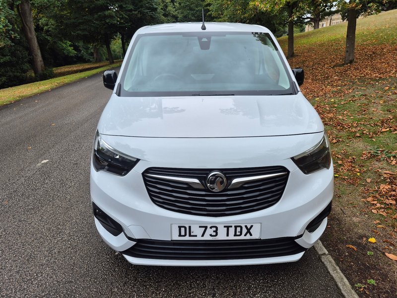2023 Vauxhall Combo Panel Van — photo 2 of 23